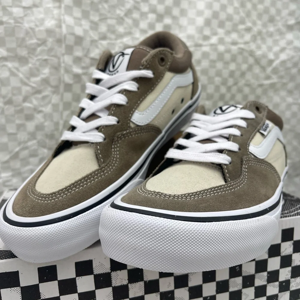 Vans Men’s Rowan
Walnut Sneakers 
VN0A5JIC1NU Tan and White Sneakers - Picture 6 of 16